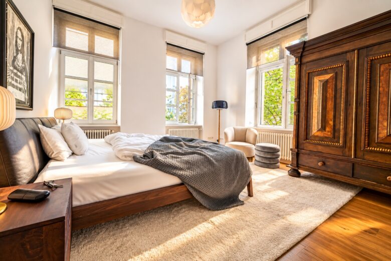 Private bedroom in the Executive One-Bedroom Residence Heidelberg