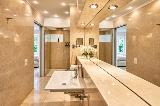 Private bathroom with walk-in shower in the Medical Stay Two-Bedroom Suite Heidelberg