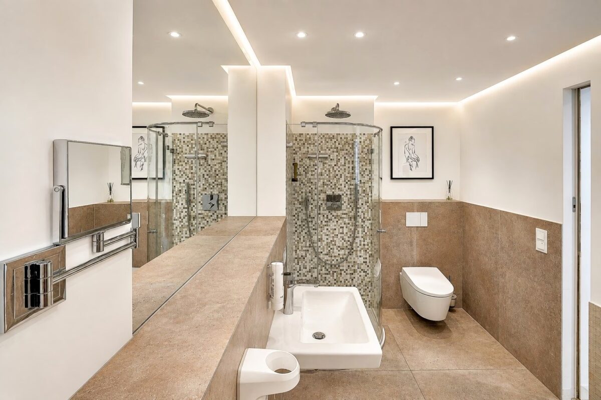 Spacious bathroom with walk-in rain shower in the Two-Bedroom Companion Apartment Heidelberg